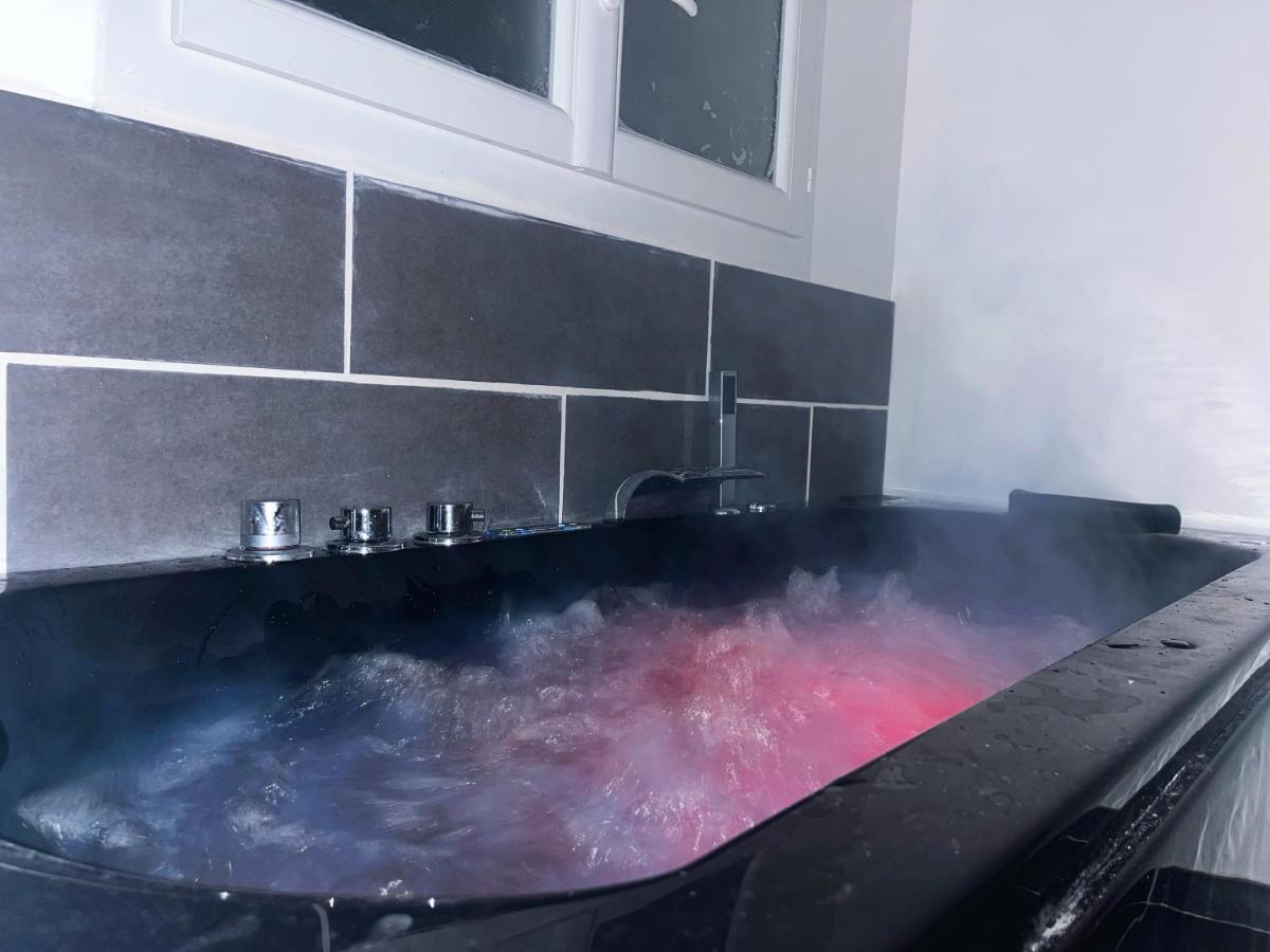 L'Oranger - Magnifique Studio Independant Sur Mougins Avec Jacuzzi Prive - Parking - Climatisation ภายนอก รูปภาพ